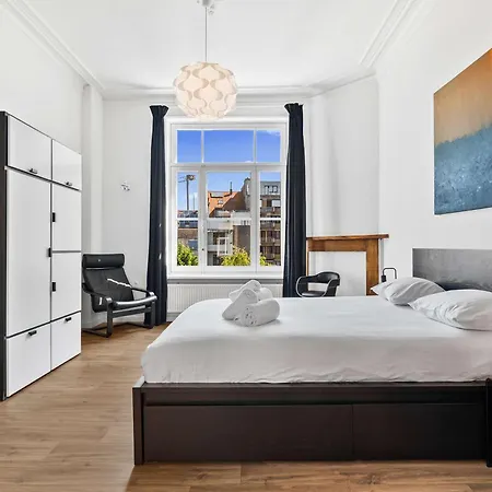Grand Townhouse With Sauna Near The Sea Сasa de vacaciones Ostende