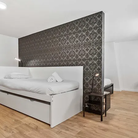 Сasa de vacaciones Grand Townhouse With Sauna Near The Sea *
