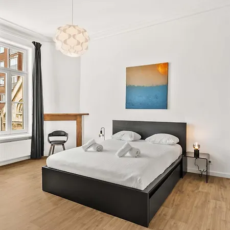 Сasa de vacaciones Grand Townhouse With Sauna Near The Sea *