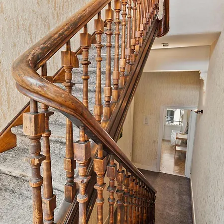Grand Townhouse With Sauna Near The Sea Ostende